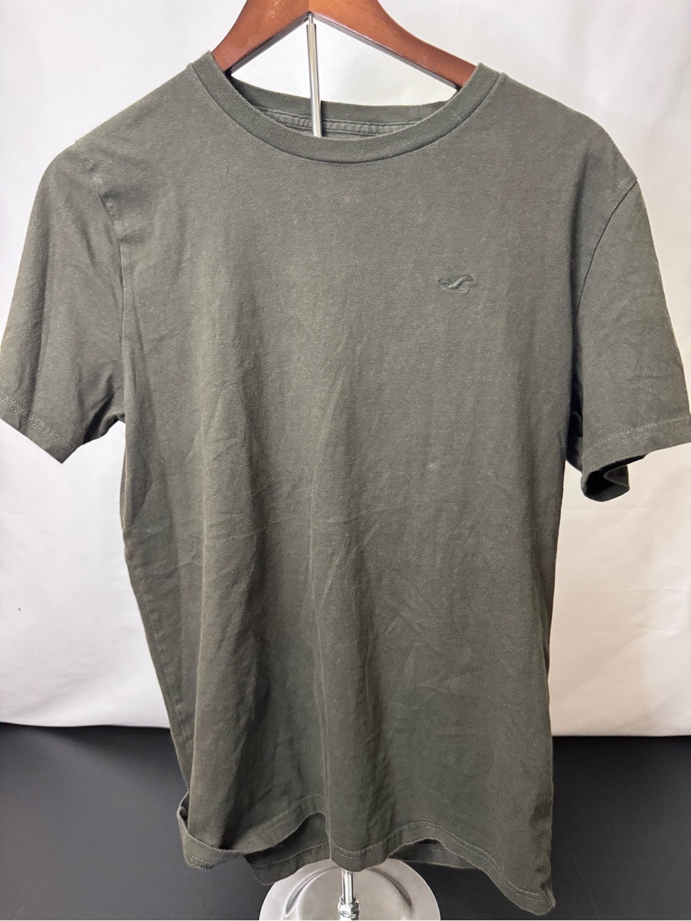 Hollister Olive Crew Neck Short Sleeve Tee Mens medium